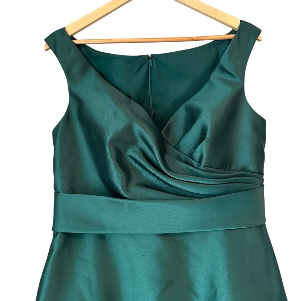 Alfred Sung Off-the-Shoulder Draped Wrap Satin Maxi Dress Hunter Green, size 14 - Picture 6 of 13